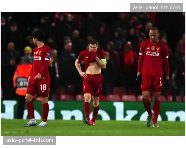 比利亚雷亚尔4-2塞尔塔，双方门将各送一次致命失误