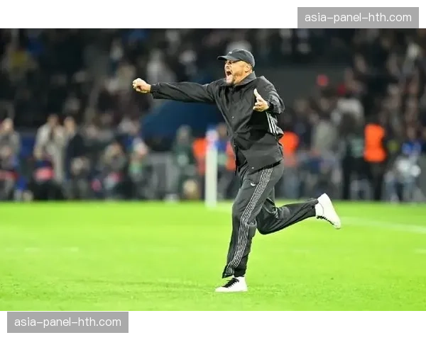 拜仁慕尼黑客战勒沃库森前瞻：取胜即可提前锁定沙拉盘